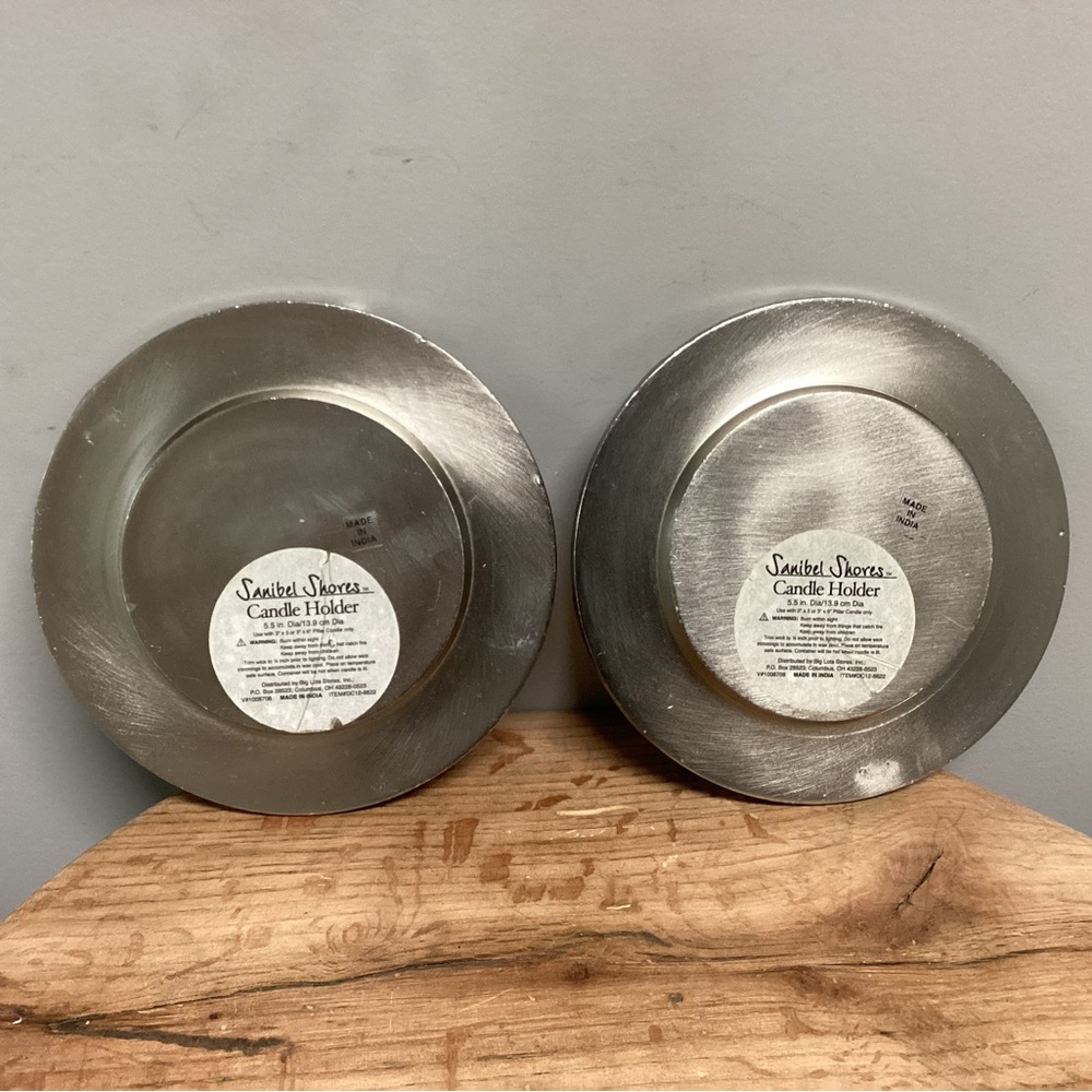 ⚫️ Pair of Sanibel Shores Pewter / Aluminum Crafted Candle Holders - Decor - Picture 8 of 16